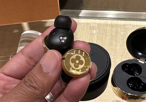 lv earphone case|louis vuitton horizon earbuds.